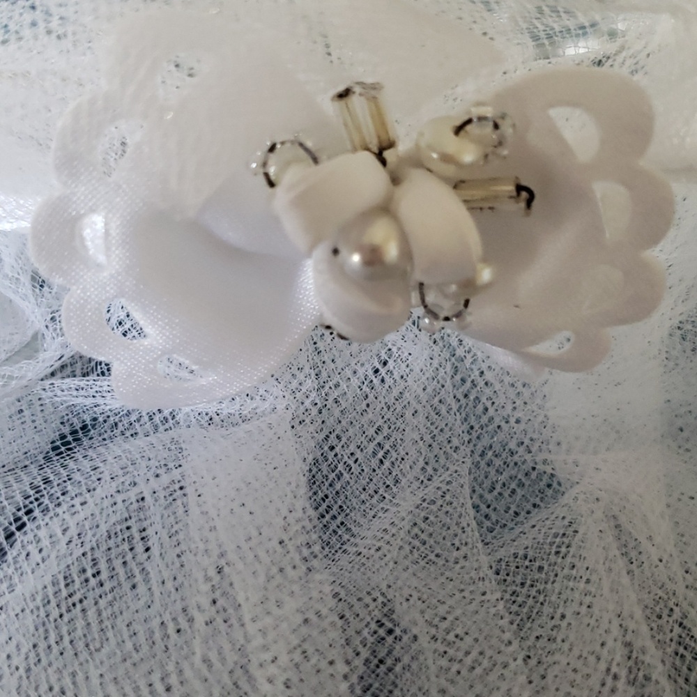 Communion Veil - Picture 2 of 5